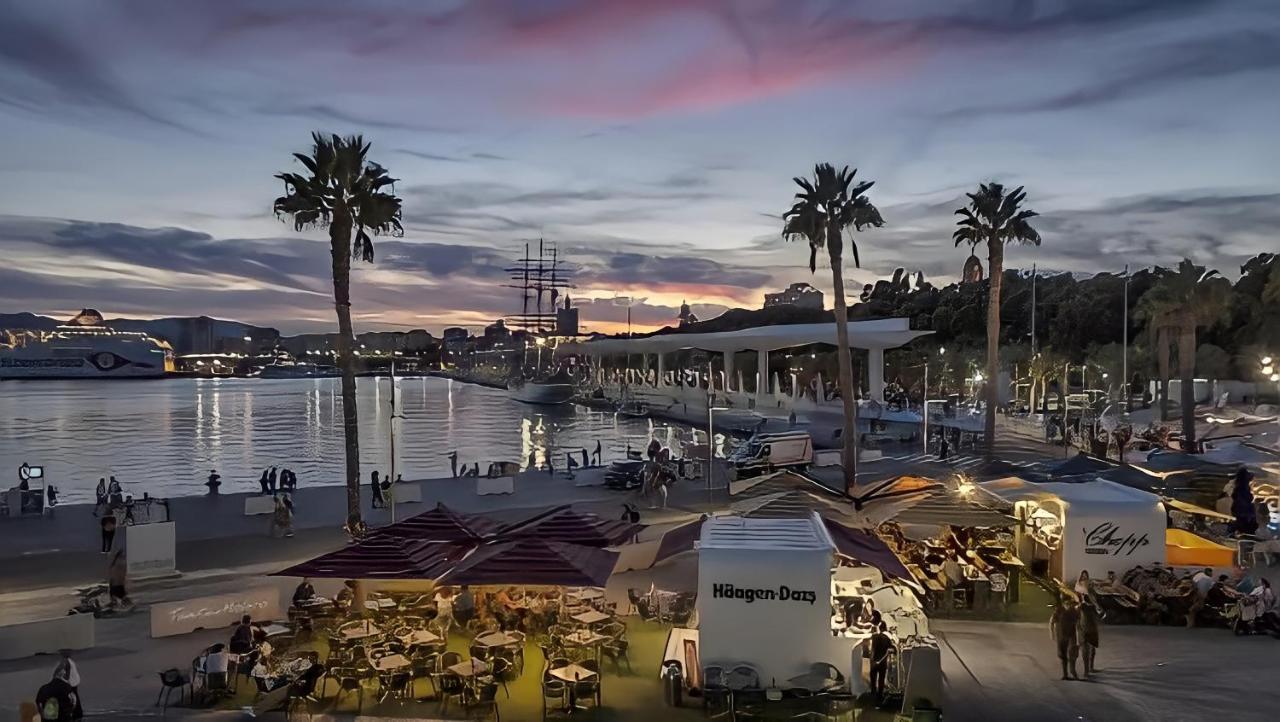 Teatro Suites Malaga Playa 外观 照片